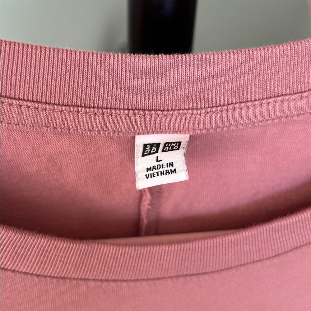 Uniqlo Dress. Size Large. PTP: 22โ. Has pockets ๐ - Picture 3 of 5